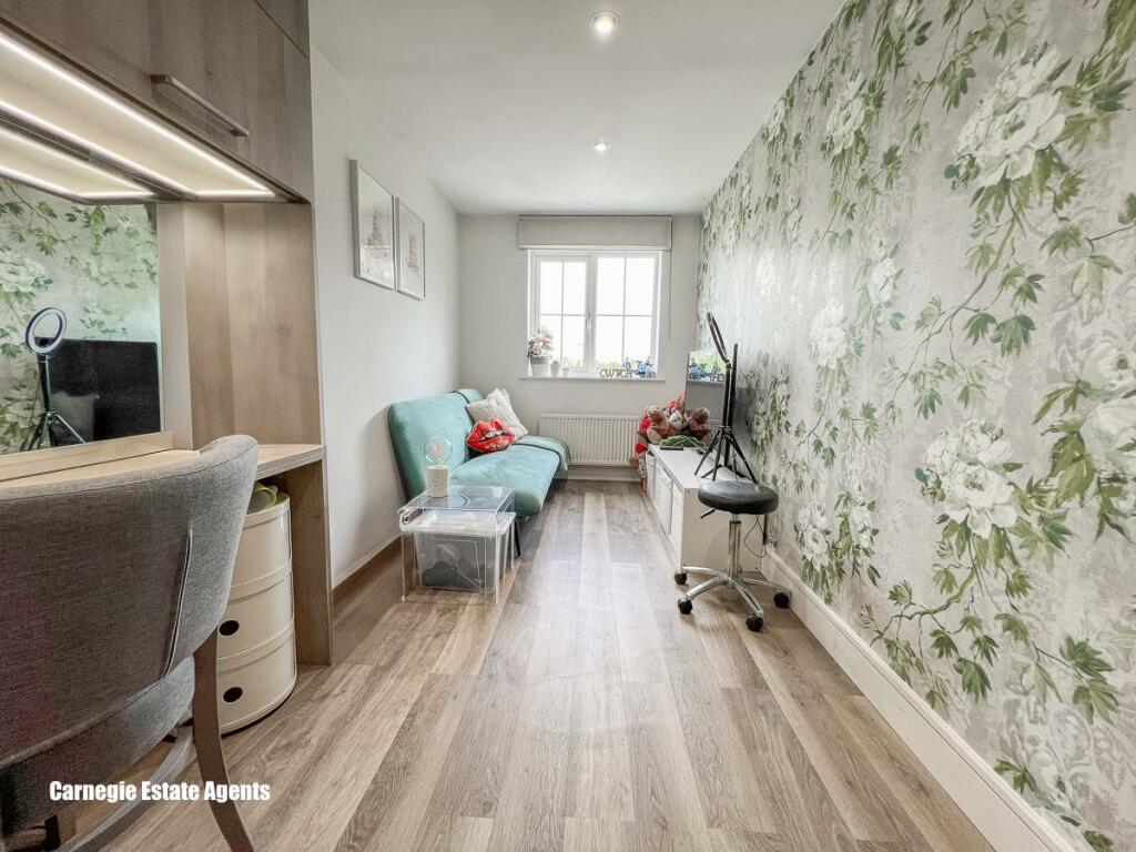 Additional property image - Node Way Gardens, Welwyn