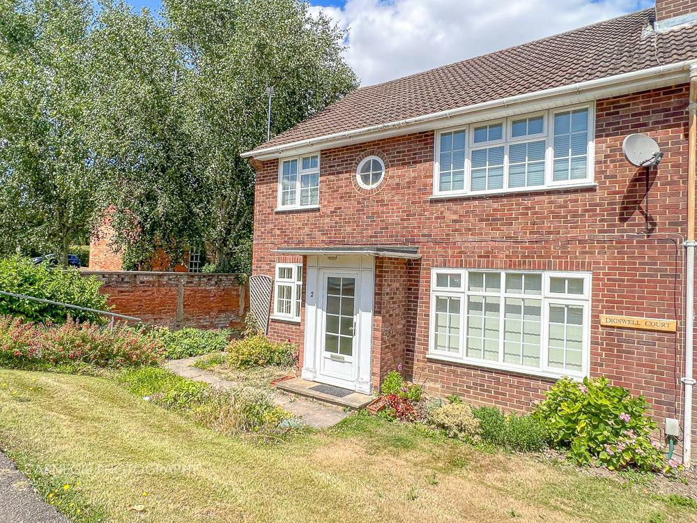 Main image of property: Digswell Rise, Welwyn Garden City
