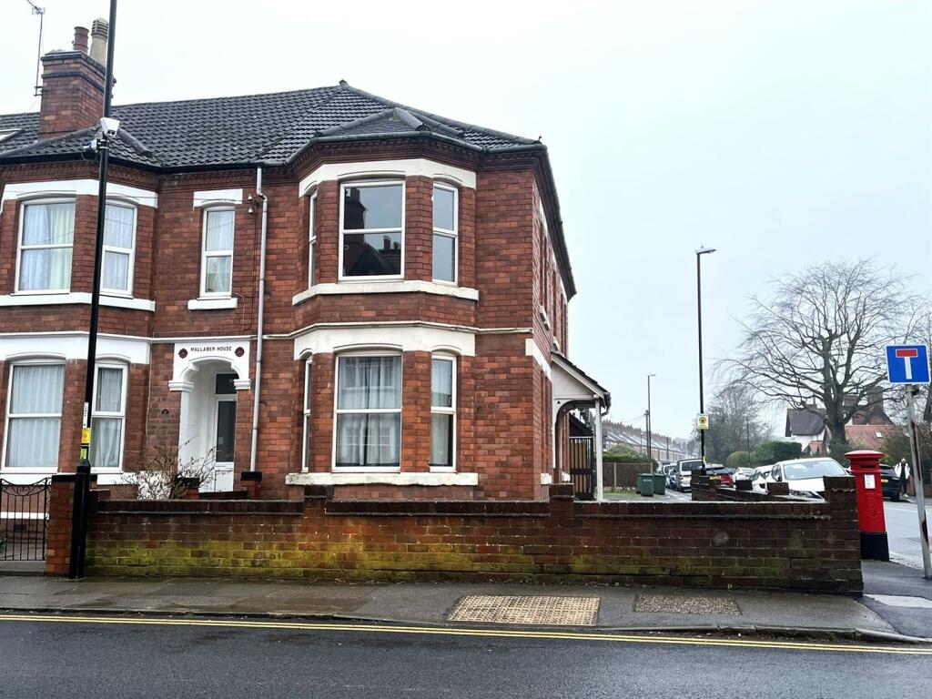 4 bedroom end of terrace house for rent in Palmerston Road, Coventry, CV5
