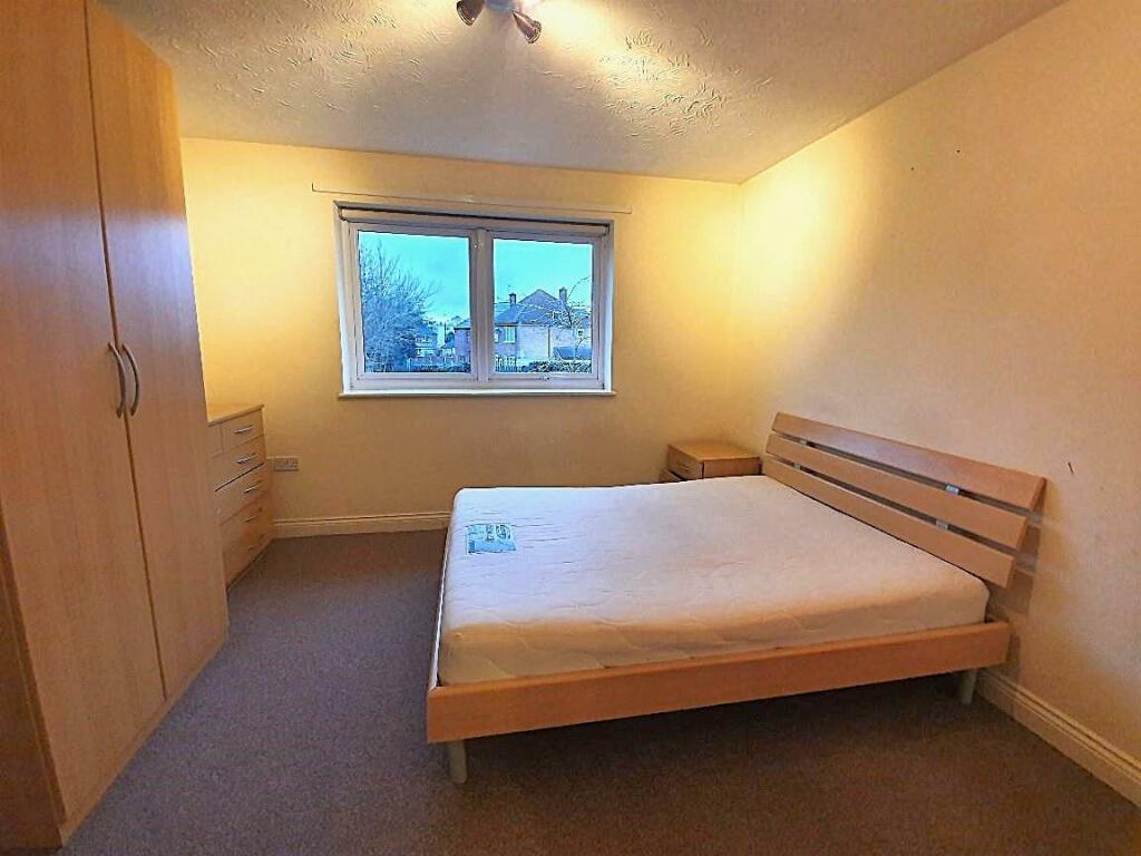 Additional property image - Broad Lane, Eastern Green