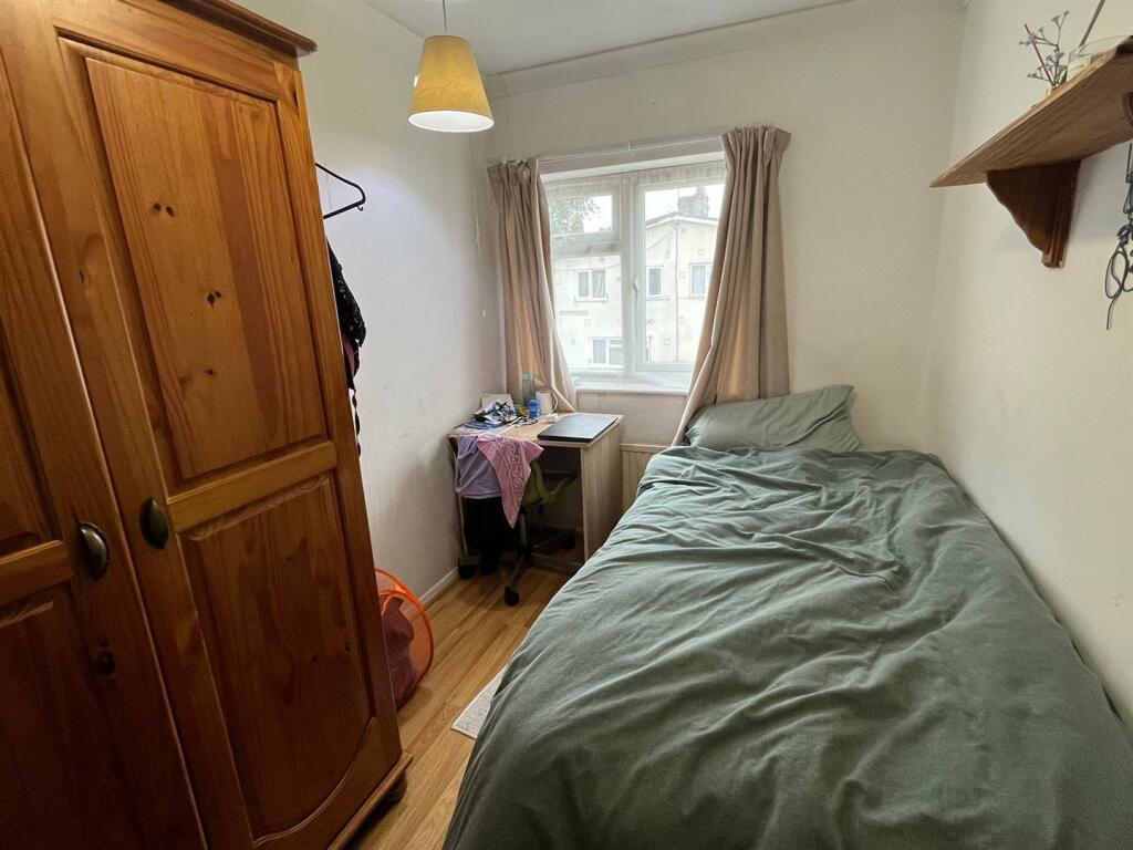 Additional property image - Briars Close, Hatfield