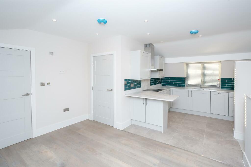 Additional property image - New Road, Welwyn Garden City