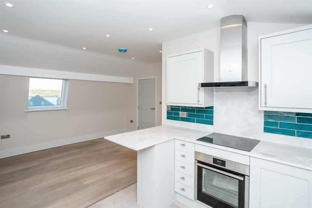 Additional property image - New Road, Welwyn Garden City