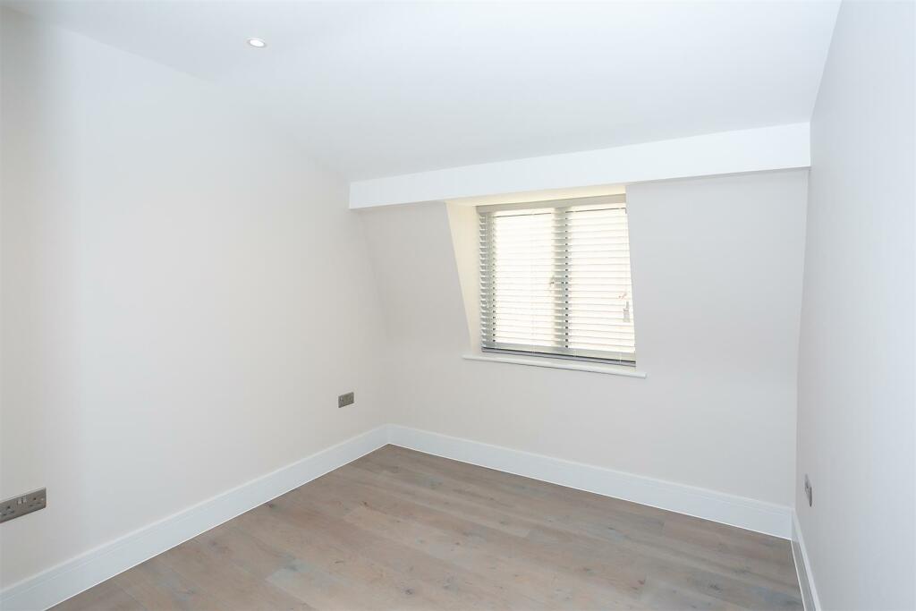 Additional property image - New Road, Welwyn Garden City
