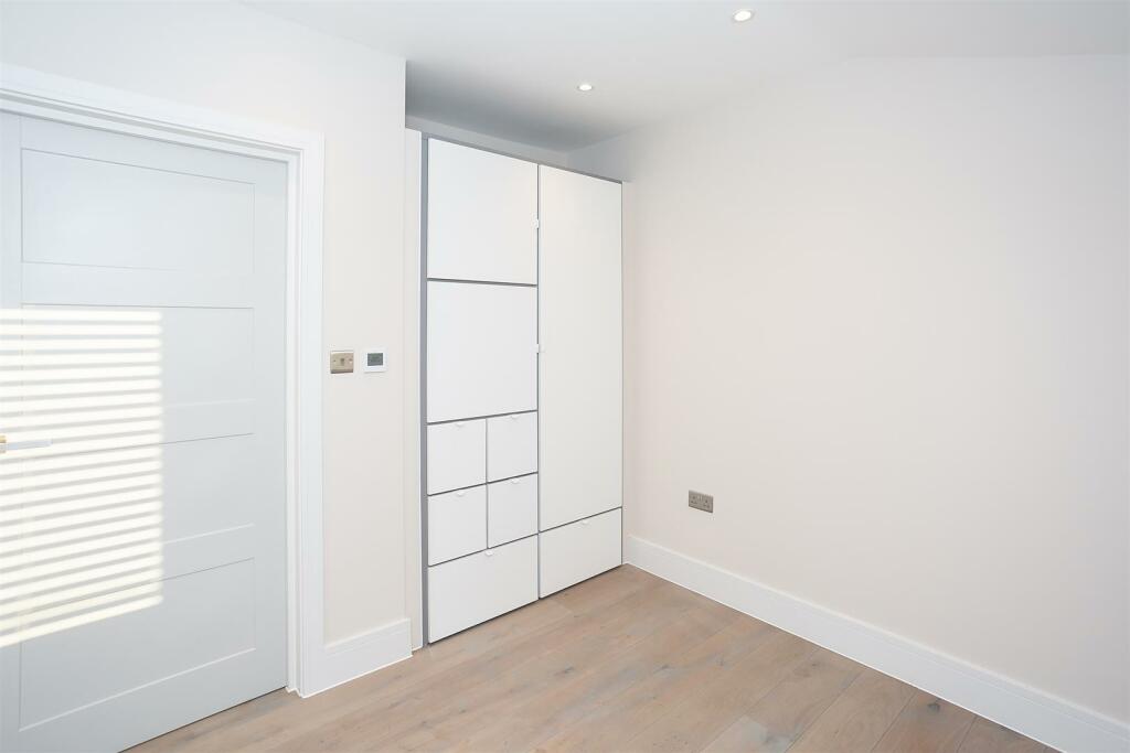 Additional property image - New Road, Welwyn Garden City