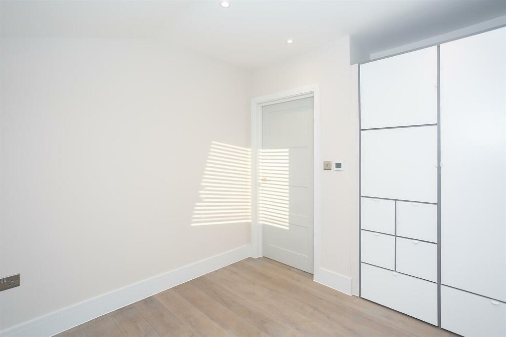Additional property image - New Road, Welwyn Garden City