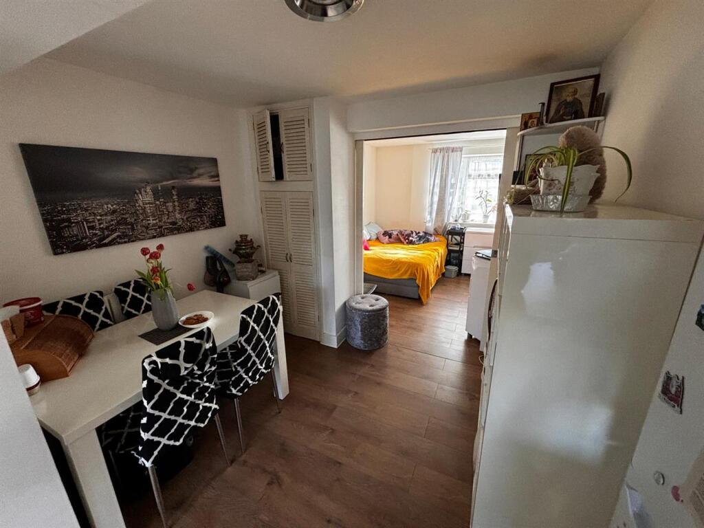 Additional property image - Travellers Lane, Hatfield