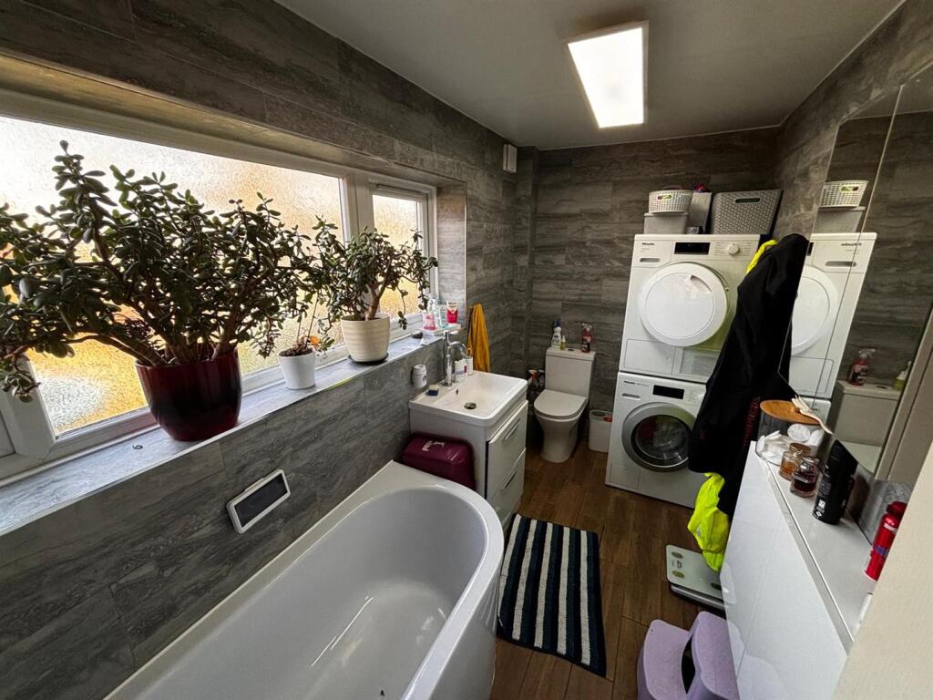 Additional property image - Travellers Lane, Hatfield