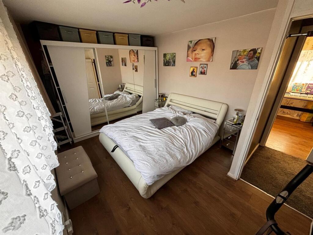 Additional property image - Travellers Lane, Hatfield