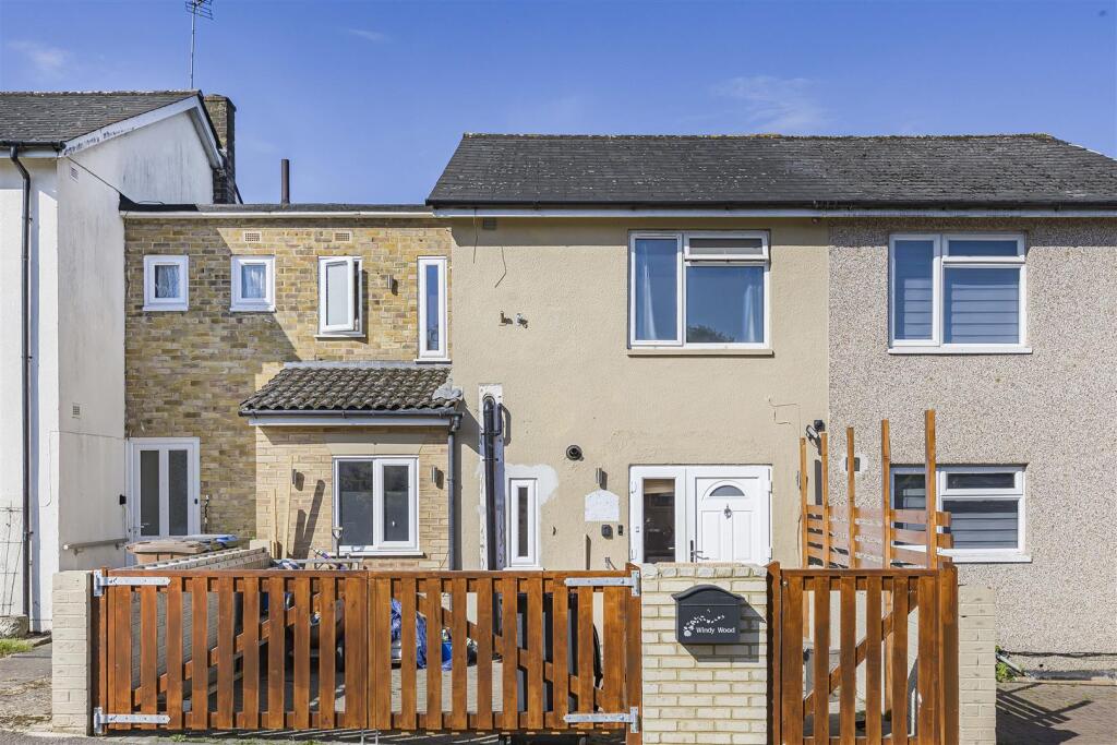 Main image of property: Aldykes, Hatfield