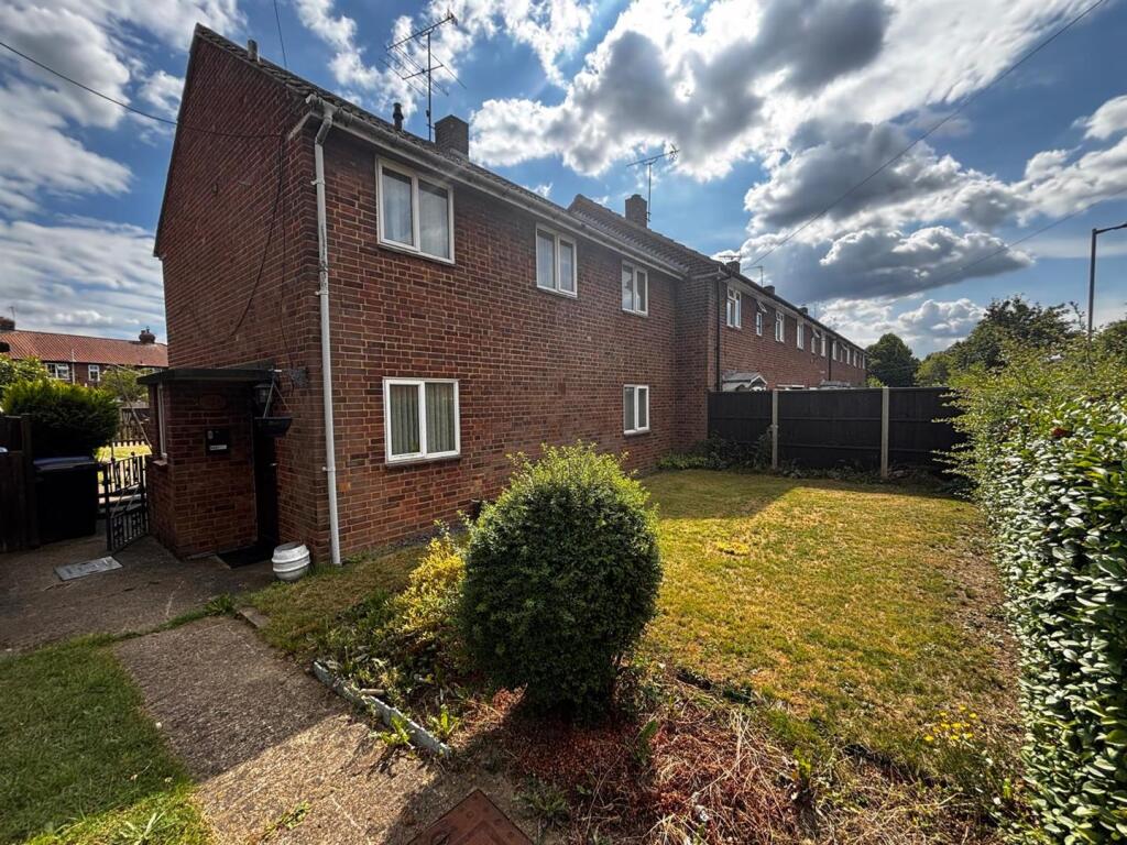 Main image of property: Chelwood Avenue, Hatfield