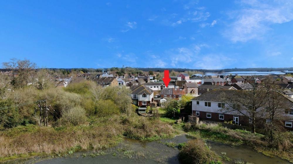 Additional property image - Duck Island Lane, Ringwood, BH24 3AA