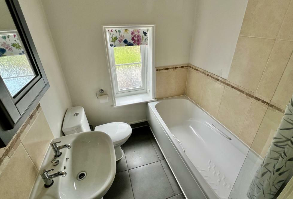Additional property image - Duck Island Lane, Ringwood, BH24 3AA