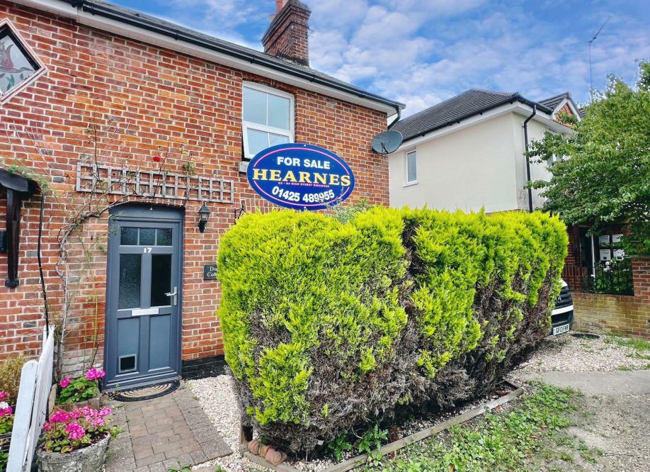 Additional property image - Duck Island Lane, Ringwood, BH24 3AA