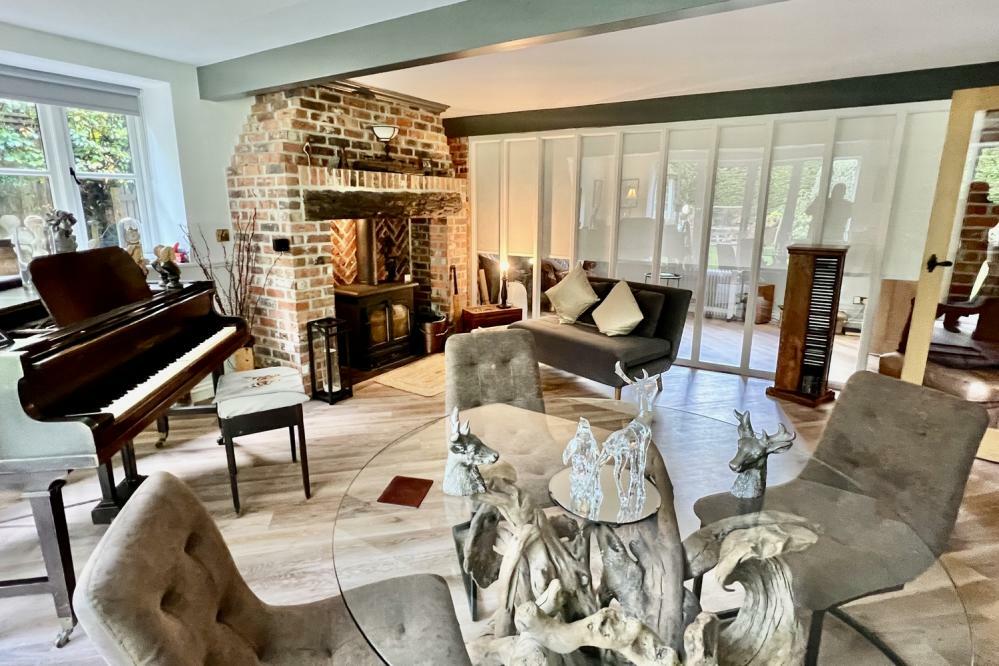 Additional property image - Campden Park, Burley, BH24 4BU