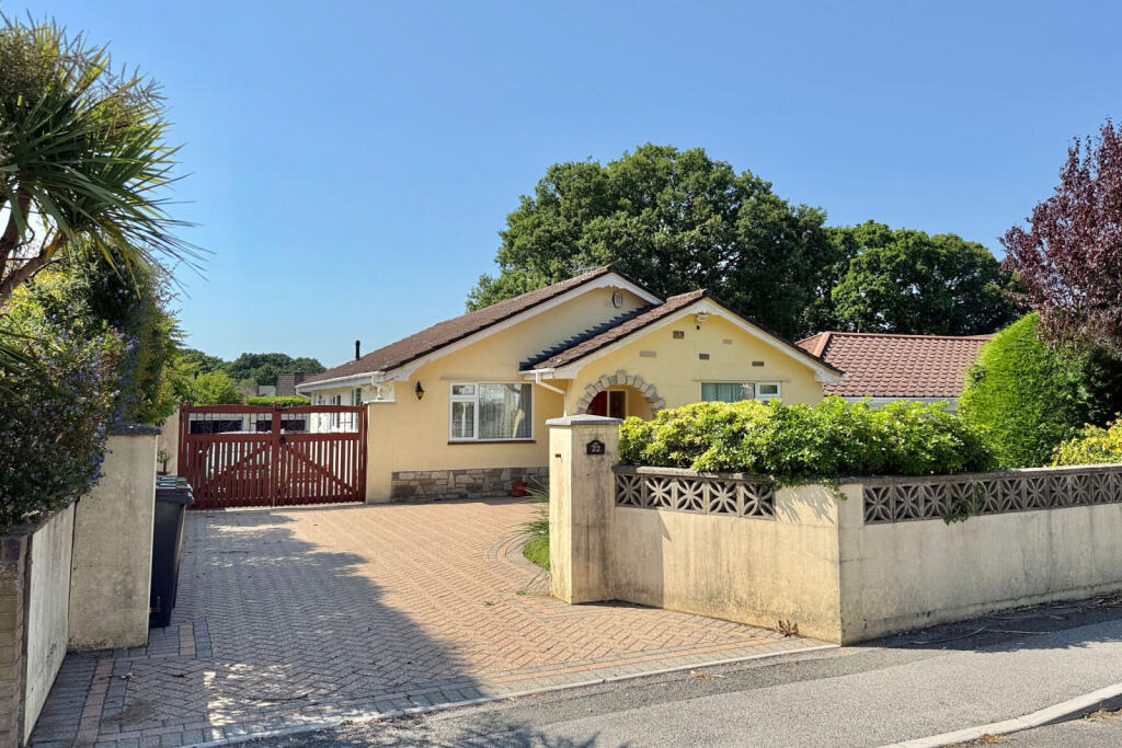 Main image of property: Verwood, BH31