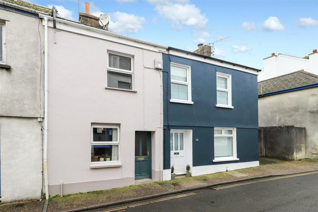 2 bedroom terraced house for sale in Cross Street, Northam, Bideford