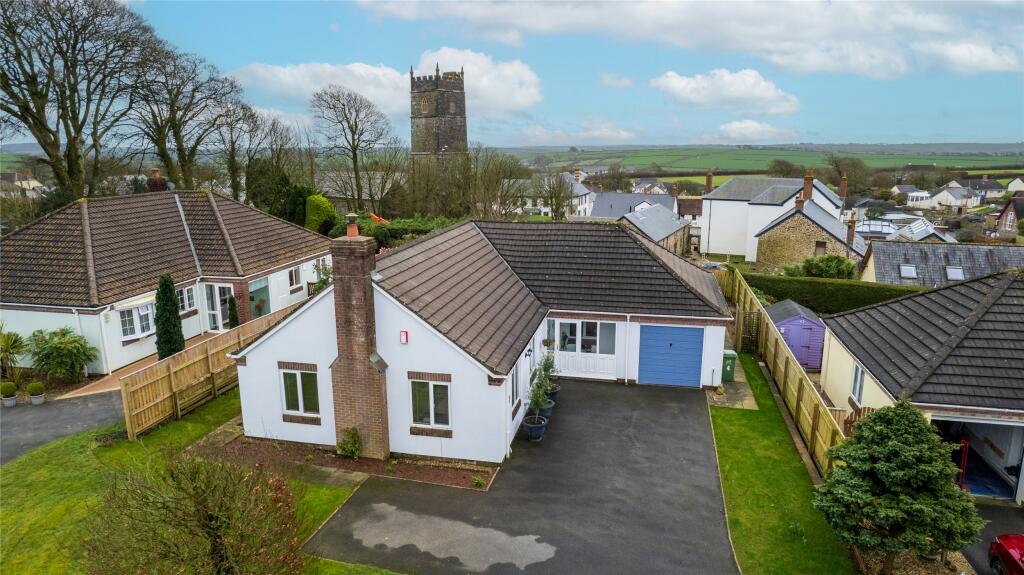 3 bedroom bungalow for sale in The Beeches, Woolsery, Bideford, Devon, EX39