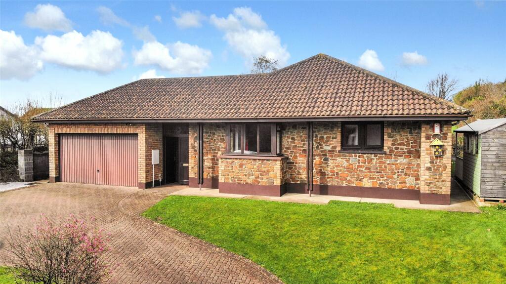 4 bedroom bungalow for sale in Parkham, Bideford, Devon, EX39