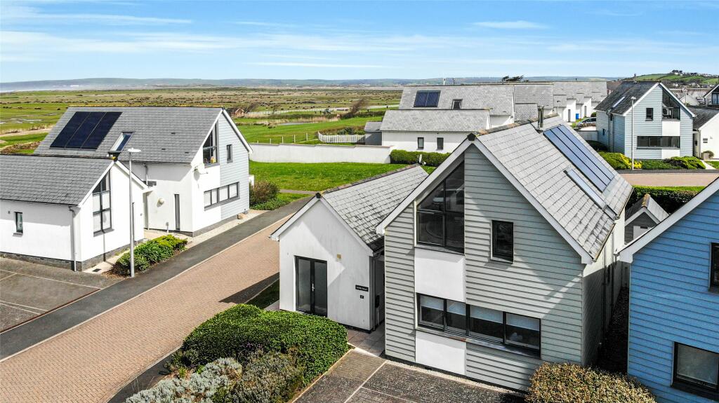 3 bedroom detached house for sale in Greenway Drive, Westward Ho