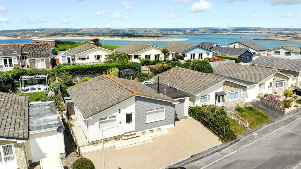 3 bedroom bungalow for sale in Riversmeet, Appledore, Bideford, EX39