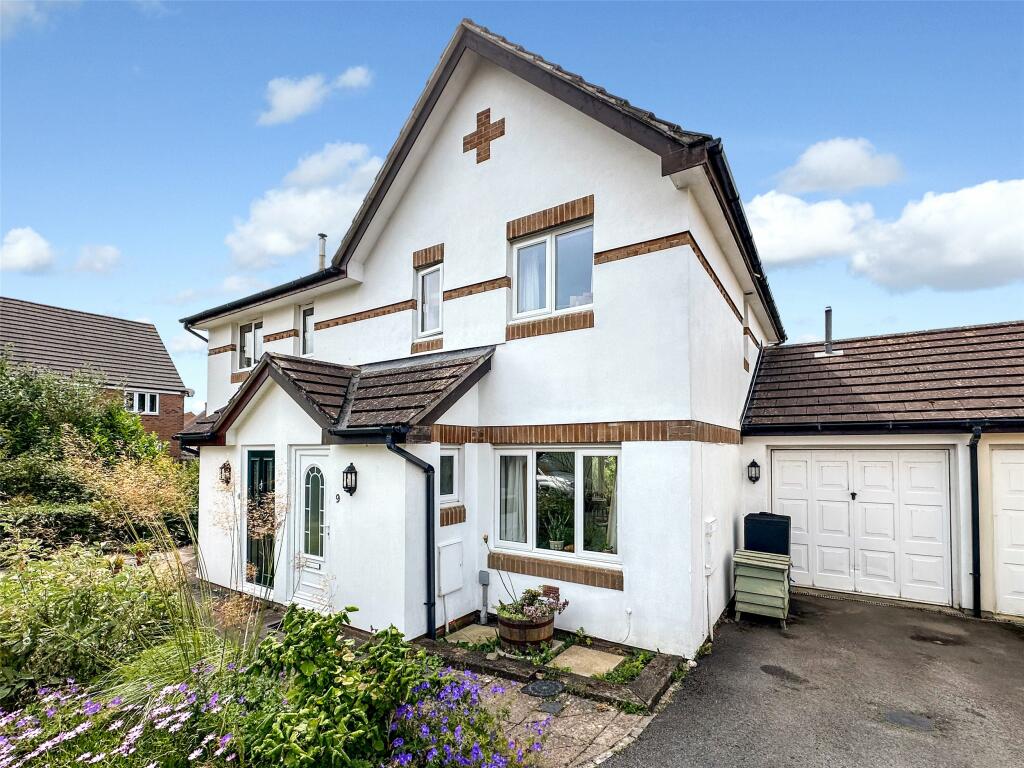 3 bedroom semidetached house for sale in Amyas Way, Northam, Bideford