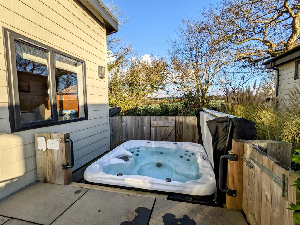 2 bedroom property for sale in Hoburne, Longstone Road, St Maybn