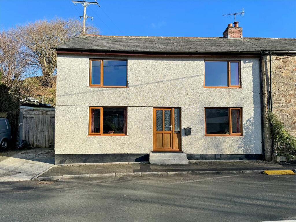 3 bedroom end of terrace house for sale in Truro Road, Lanivet, Bodmin