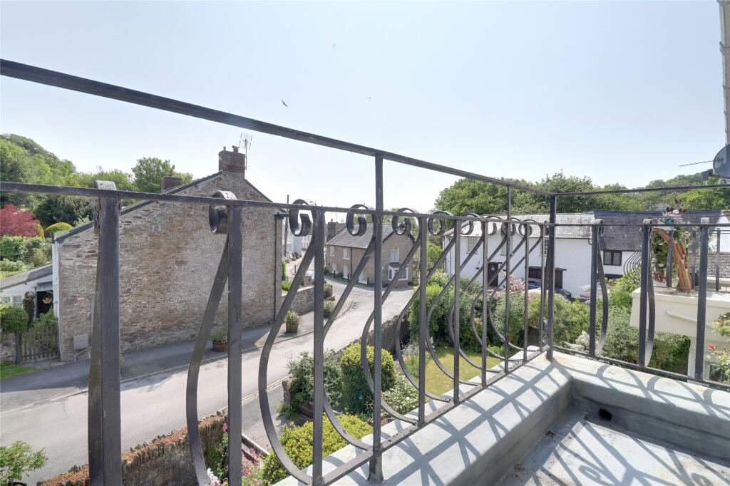 2 bedroom apartment for sale in Acland Court, Braunton, Devon, EX33