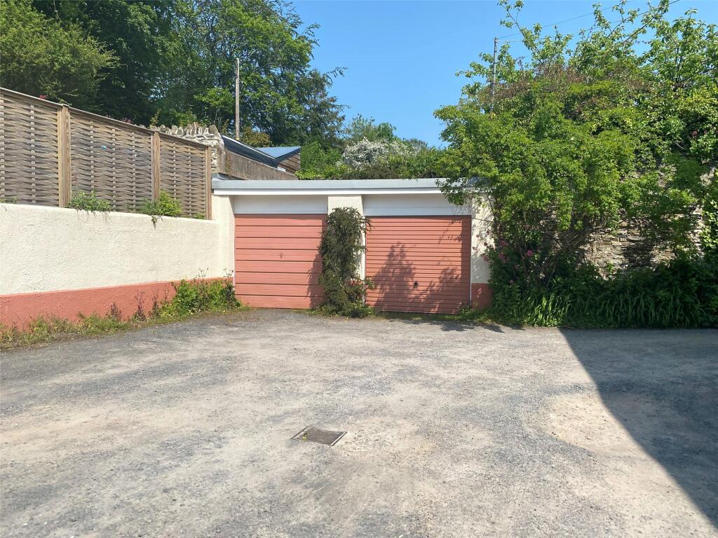 2 bedroom apartment for sale in Acland Court, Braunton, Devon, EX33