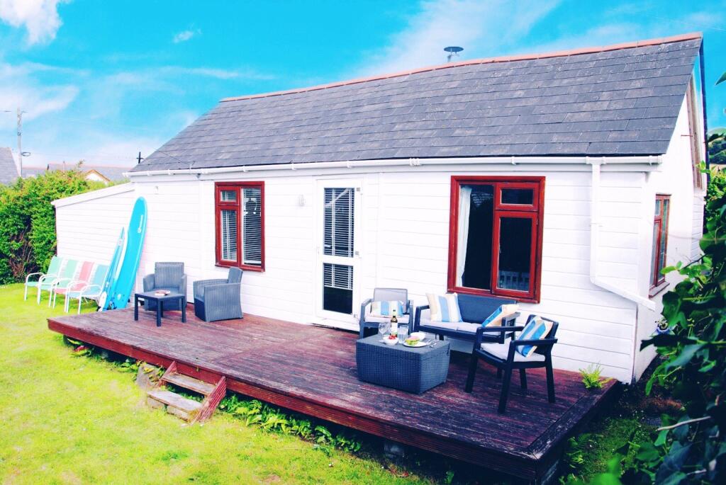 2 bedroom bungalow for sale in Leadengate Fields, Croyde, Braunton
