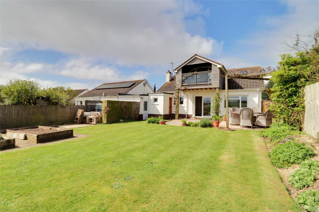 3 bedroom link detached house for sale in Longland Lane,