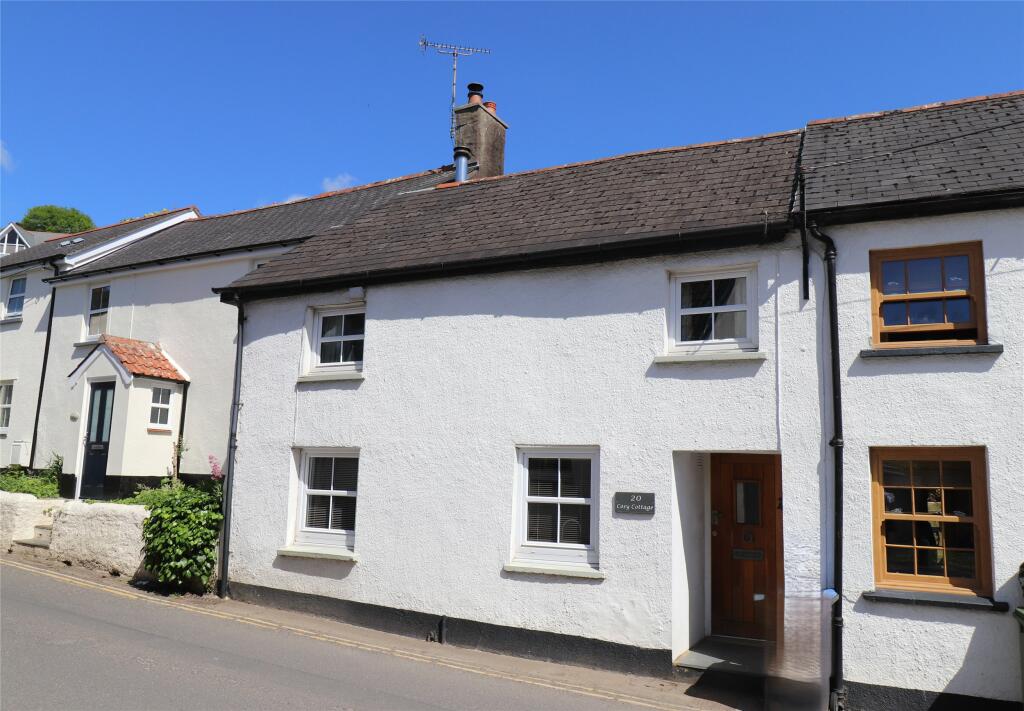 2 bedroom terraced house for sale in East Street, Braunton, Devon, EX33