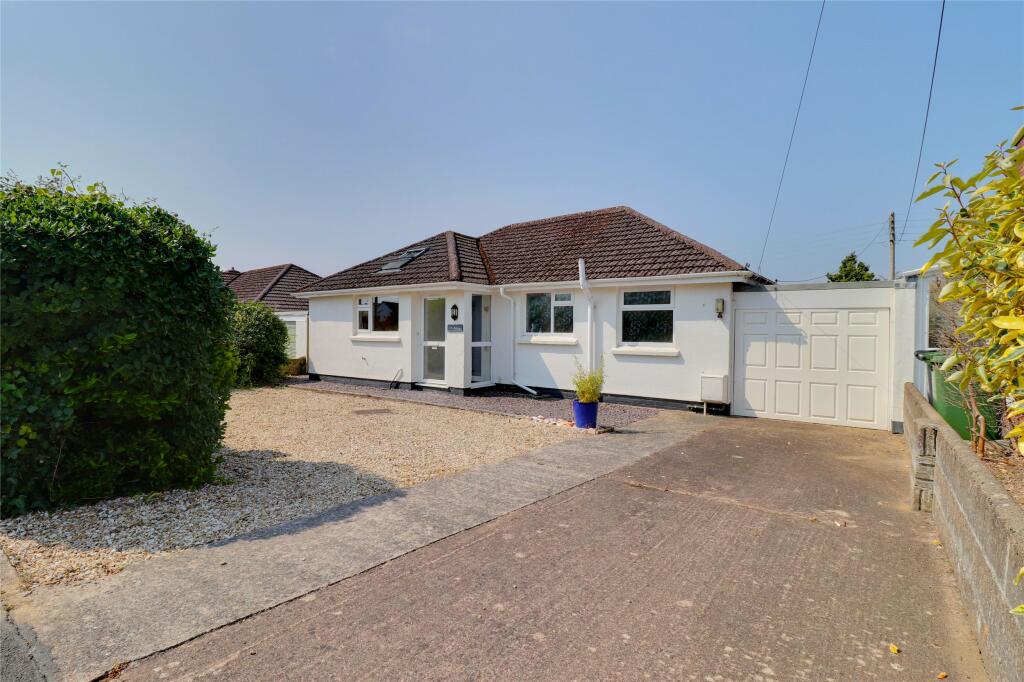 2 bedroom bungalow for sale in The Brittons, Braunton, Devon, EX33