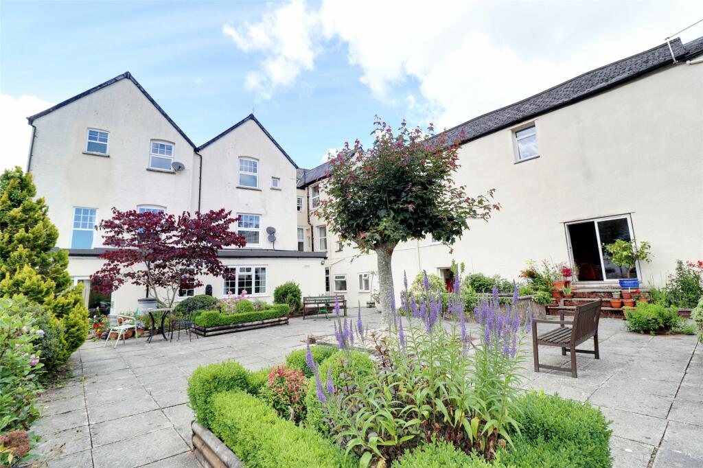 1 bedroom apartment for sale in High Street, Dulverton, Exmoor National