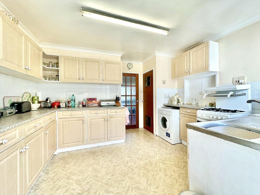 4 bedroom bungalow for sale in Station Road, Devon, EX34