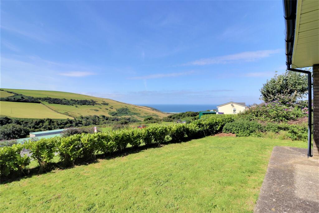 2 bedroom bungalow for sale in Station Road,