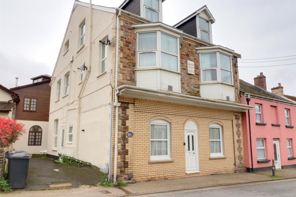 2 bedroom apartment for sale in High Street, Combe Martin,