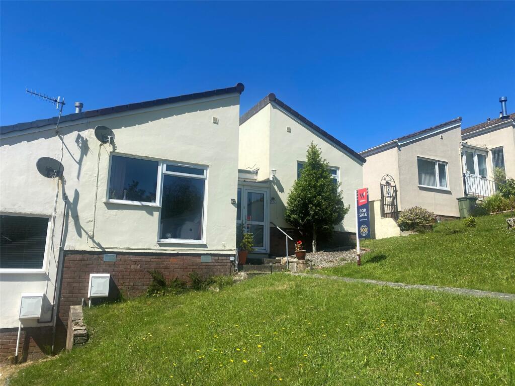 2 bedroom bungalow for sale in Hillington, Devon, EX34