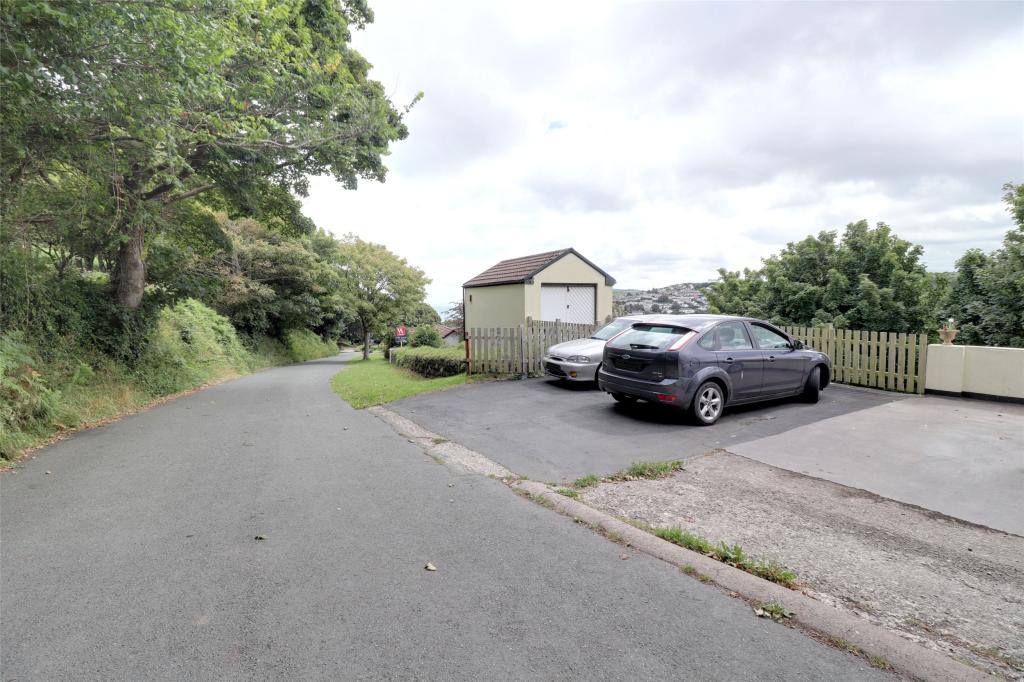 3 bedroom detached house for sale in Upper Torrs Park,