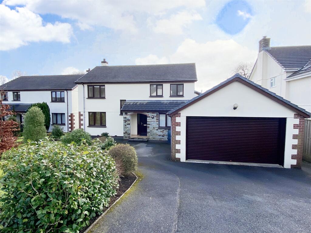 4 bedroom detached house for sale in Dorset Park, Boyton, Launceston