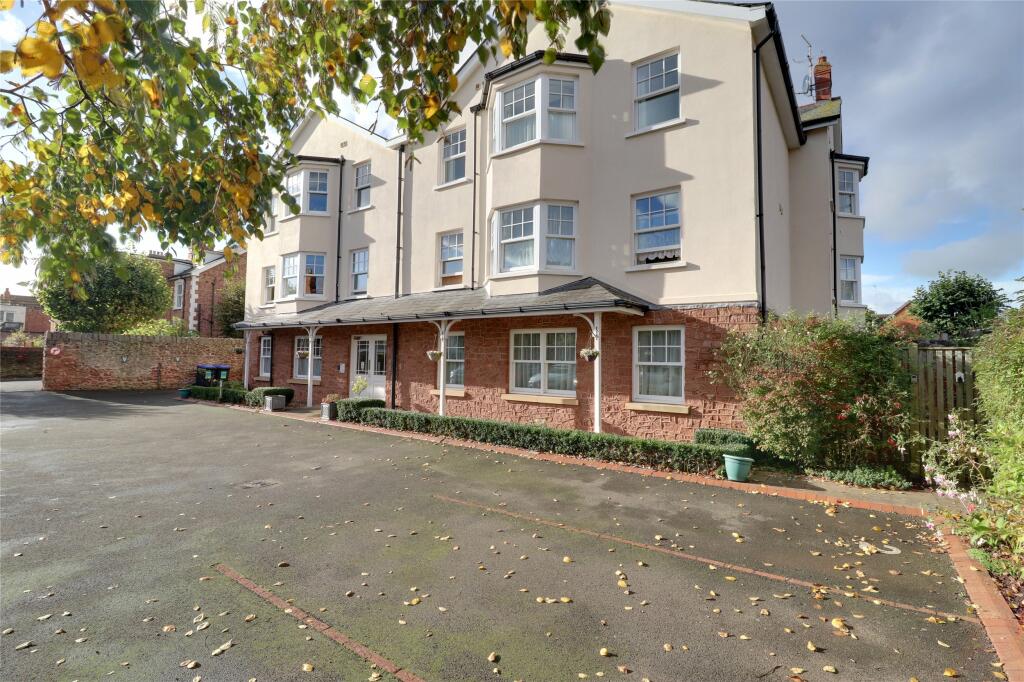 2 bedroom apartment for sale in Tregonwell Court, Summerland Avenue, Minehead, Somerset, TA24