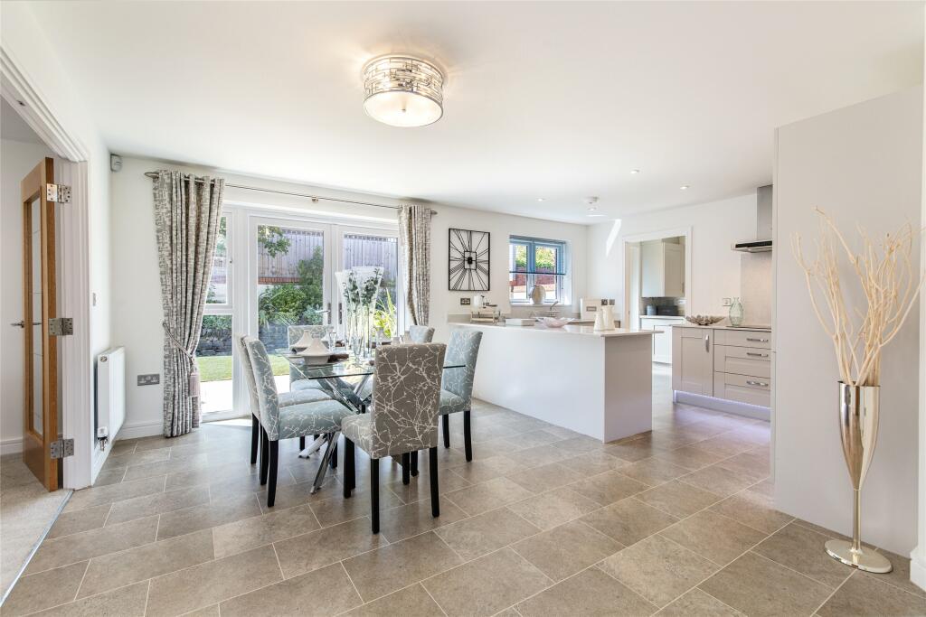 3 bedroom bungalow for sale in Bee Meadow, North Road, South Molton