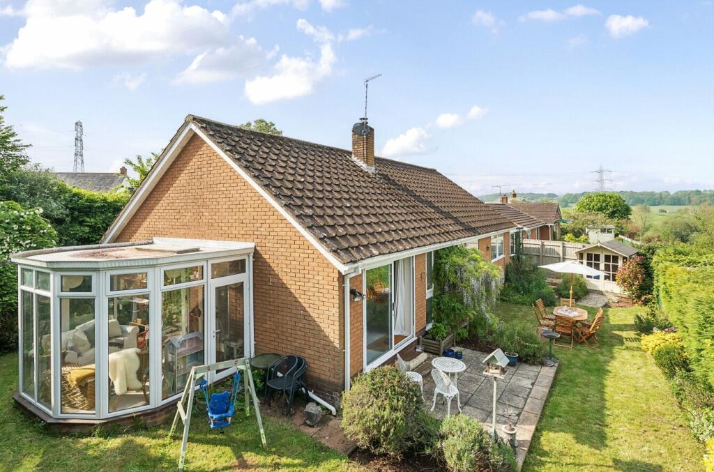 3 bedroom bungalow for sale in Holywell Lake, Wellington, TA21