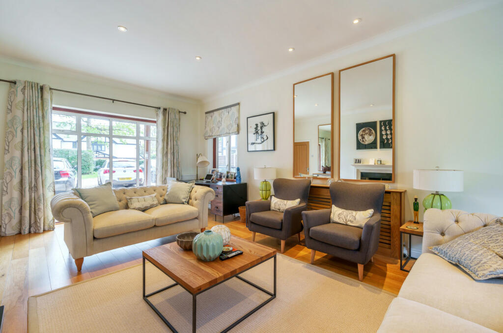 5 bedroom detached house for sale in Tekels Avenue, Camberley, Surrey, GU15