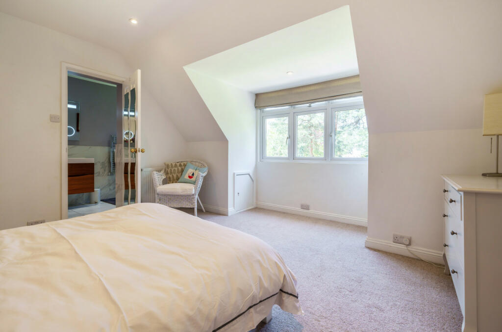 5 bedroom detached house for sale in Tekels Avenue, Camberley, Surrey, GU15