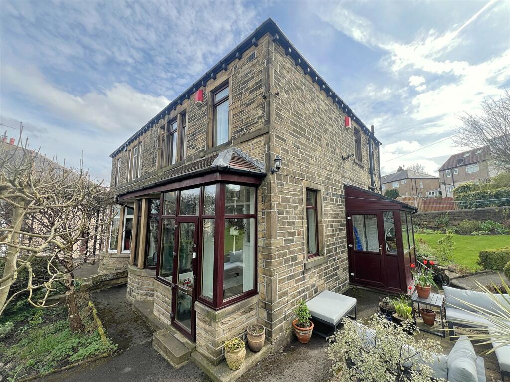 3 bedroom semi-detached house for sale in Beechwood Drive, Wibsey, Bradford, BD6