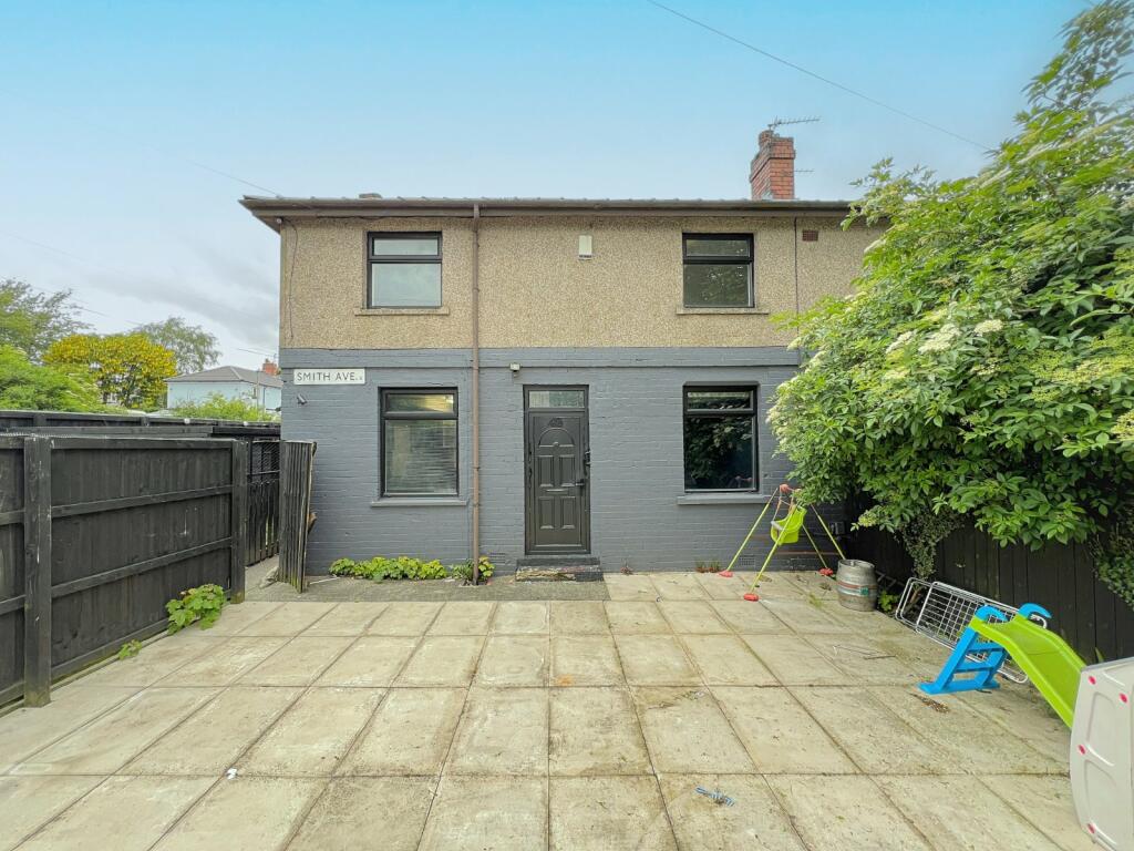 2 bedroom semi-detached house for sale in Smith Avenue, Wibsey, Bradford, BD6