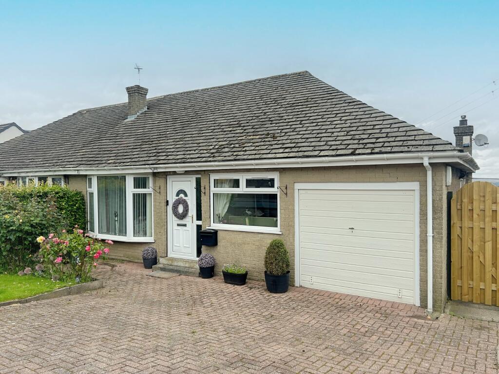 Additional property image - Highgate Grove, Clayton Heights, Bradford, BD13