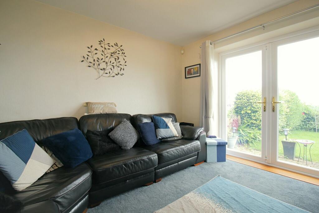 Additional property image - Highgate Grove, Clayton Heights, Bradford, BD13